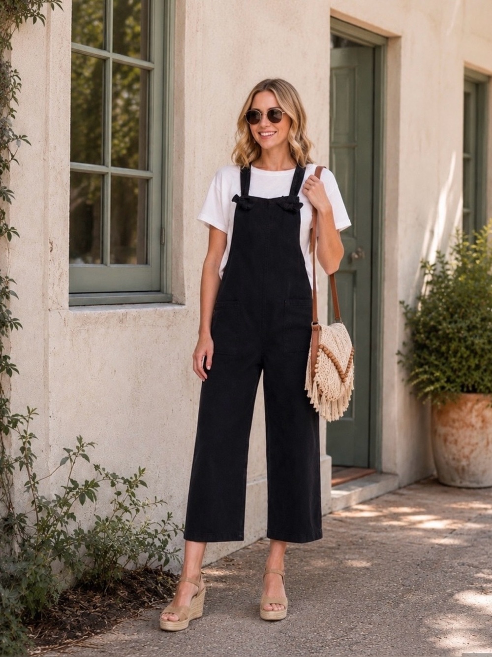 Zenana Outfitters Black Wide-Leg Overalls